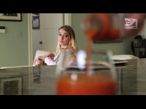 ❤️ Гарачая дзяўчына з вялікімі сіськамі і тугі шапіках атрымлівае член ад няўдачніка, але вельмі цяжка Порна у порна be.porn-milf-300.ru ❌